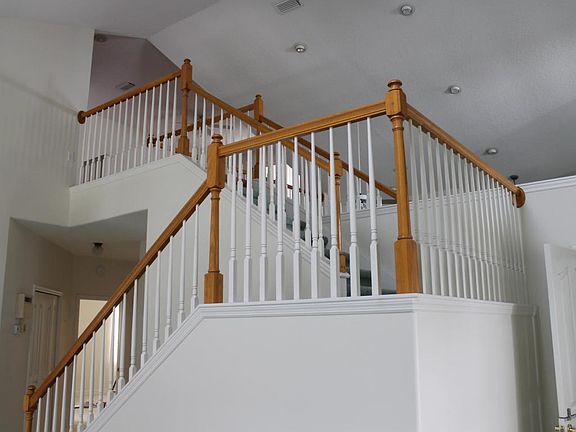 5th image of 3250 Treetop Dr