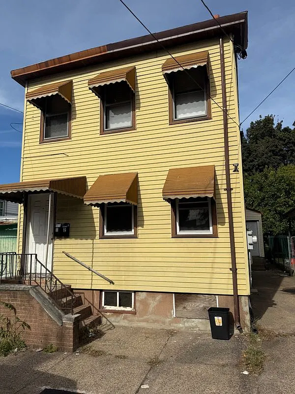 2 bed, 1.0 bath, 1712 sqft, $1,850 — Photo 1