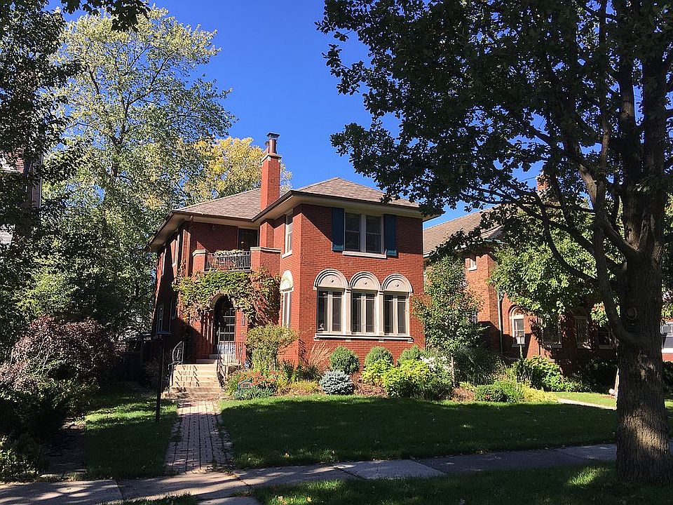 1st image of 1009 N Elmwood Ave