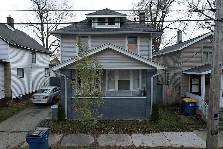 1st image of 30 Elm St SW