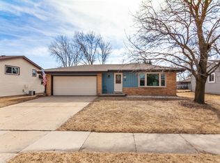 665 Van Buren Ave, Hartford, WI 53027