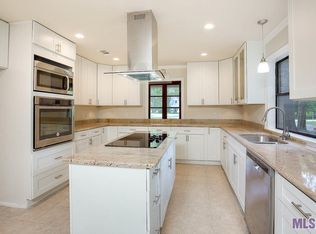 8403 Shady Bluff Dr, Baton Rouge, LA 70818