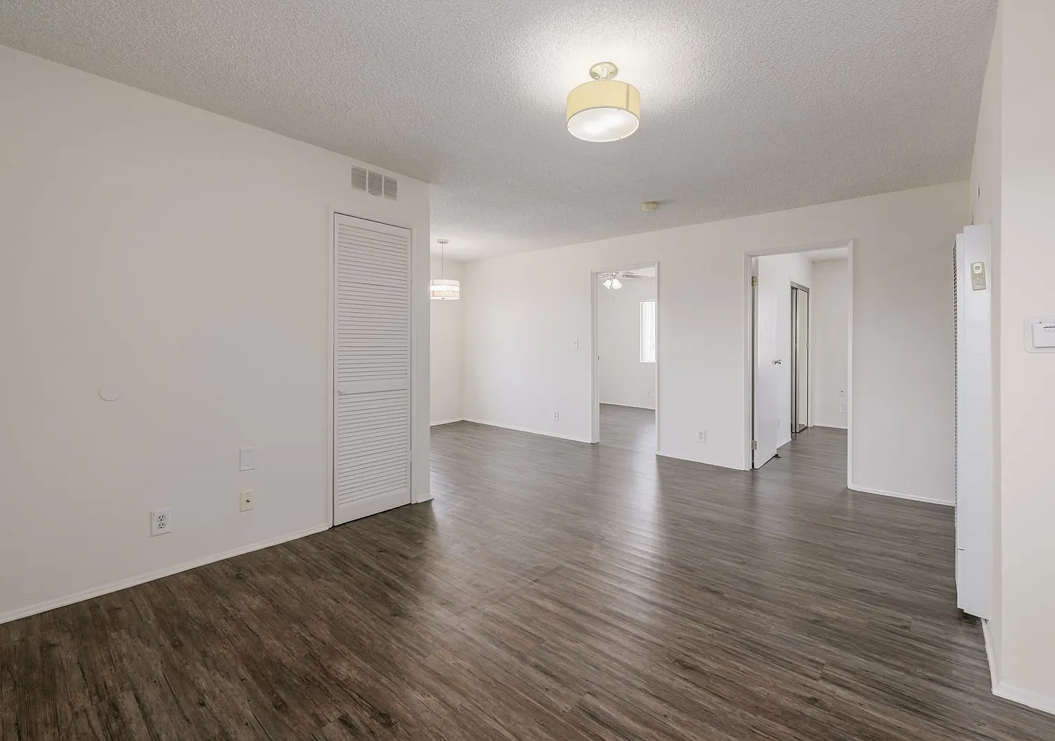 5533 Barton Ave — Photo 4