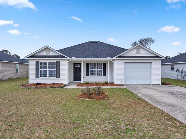 826 Madelyn St, Hahira, GA 31632