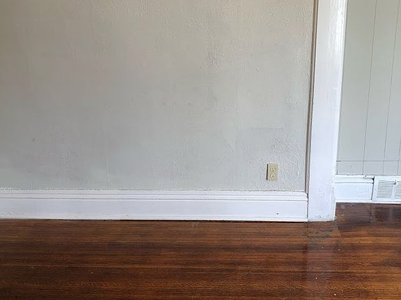 4th image of 67 Herkimer St #1