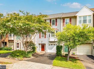13916 Ludington Pl, Centreville, VA 20121