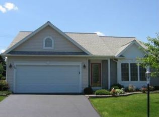 16 Parliament Cir, Rochester, NY 14616