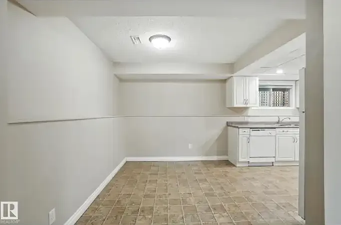 14 Leblanc Pl #1A — Photo 8