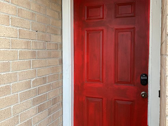 2nd image of 11886 Fairpoint Dr