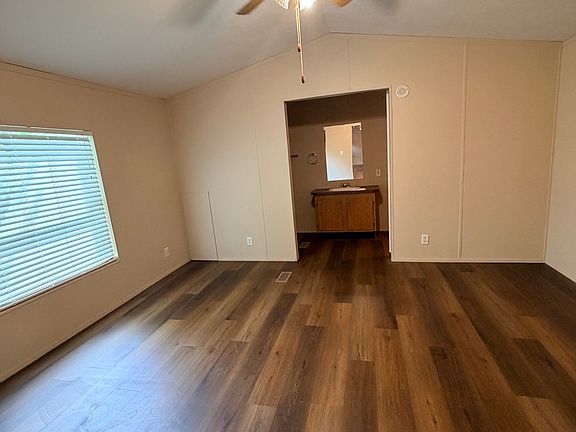 5th image of 5231 Clover Ln