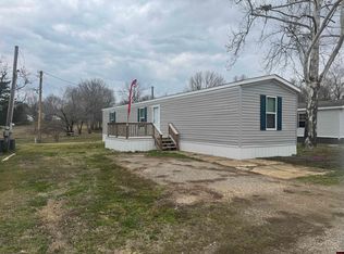 1023 E 9th St, Mountain Home, AR 72653