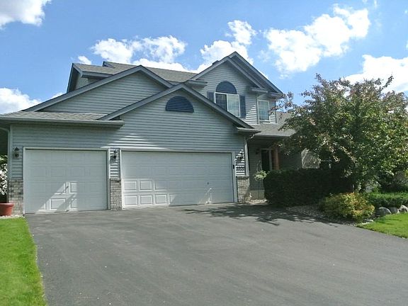 2nd image of 1235 N Windmill Crk