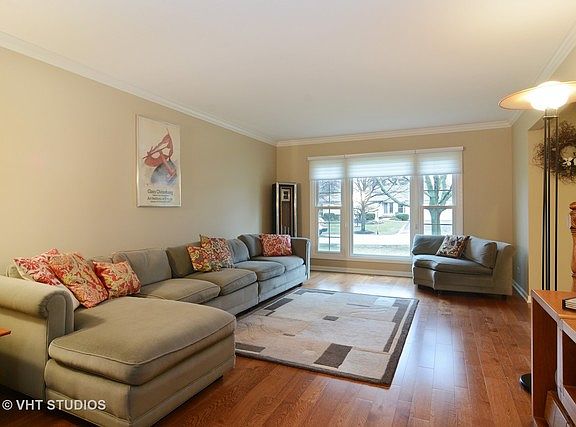 4th image of 524 S Whitehall Dr