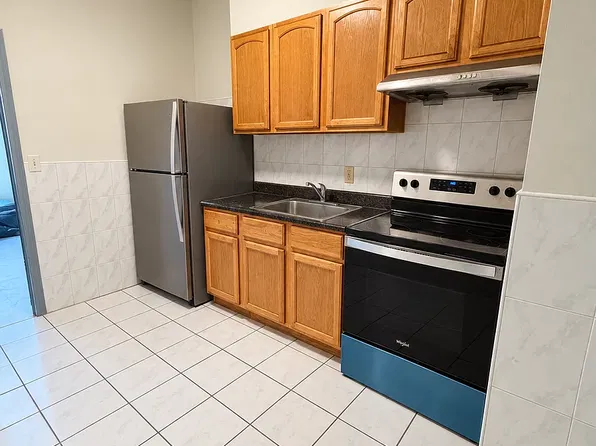 358 Snyder Ave #1, Philadelphia, PA 19148