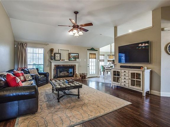 5th image of 2126 Willowood Dr