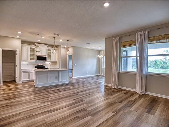 5th image of 236 Daylily Blvd