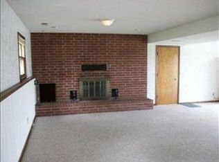 4836 NE Kincaid Rd, Topeka, KS 66617