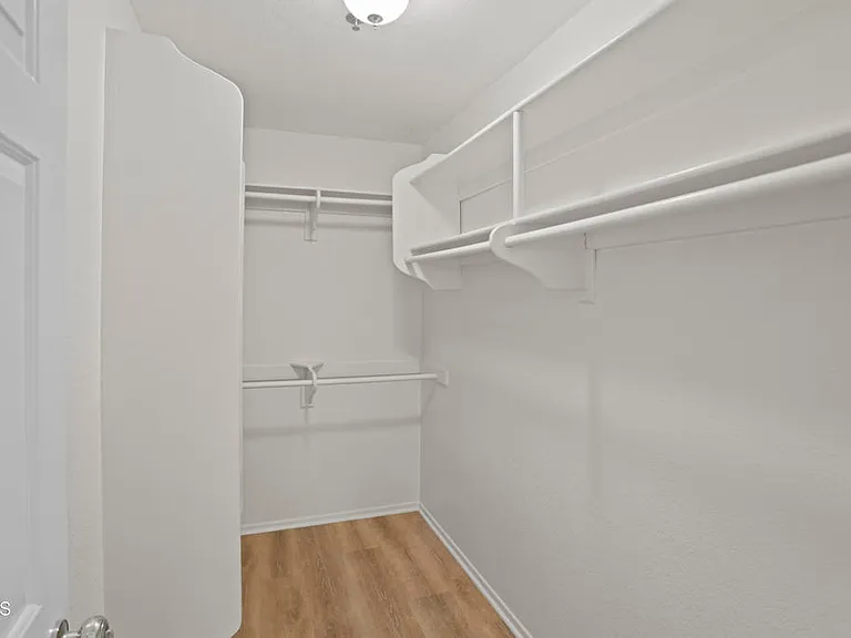 5805 Oak Bend Ln #208 — Photo 8