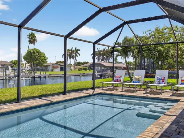 1421 Windsor Ct, Cape Coral, FL 33904