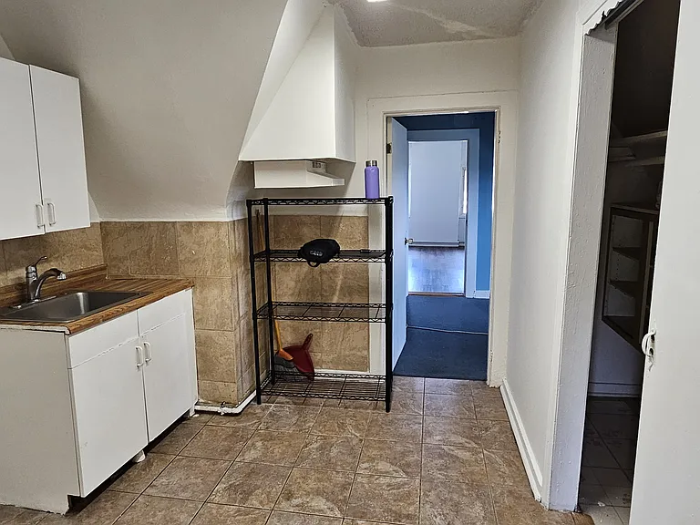 52-56 N 7th St #3 — Photo 1