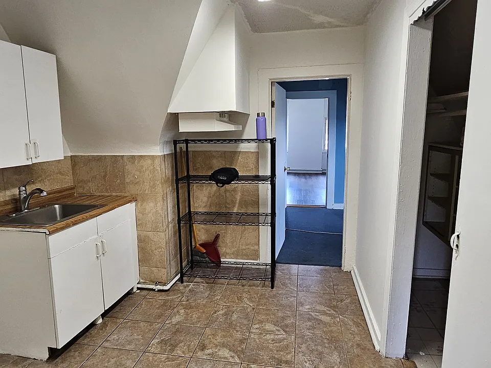 52-56 N 7th St #3