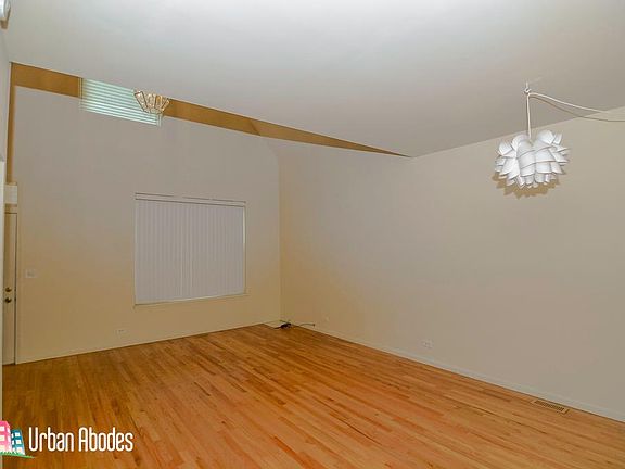 4th image of 2657 W Huron St #Ua2