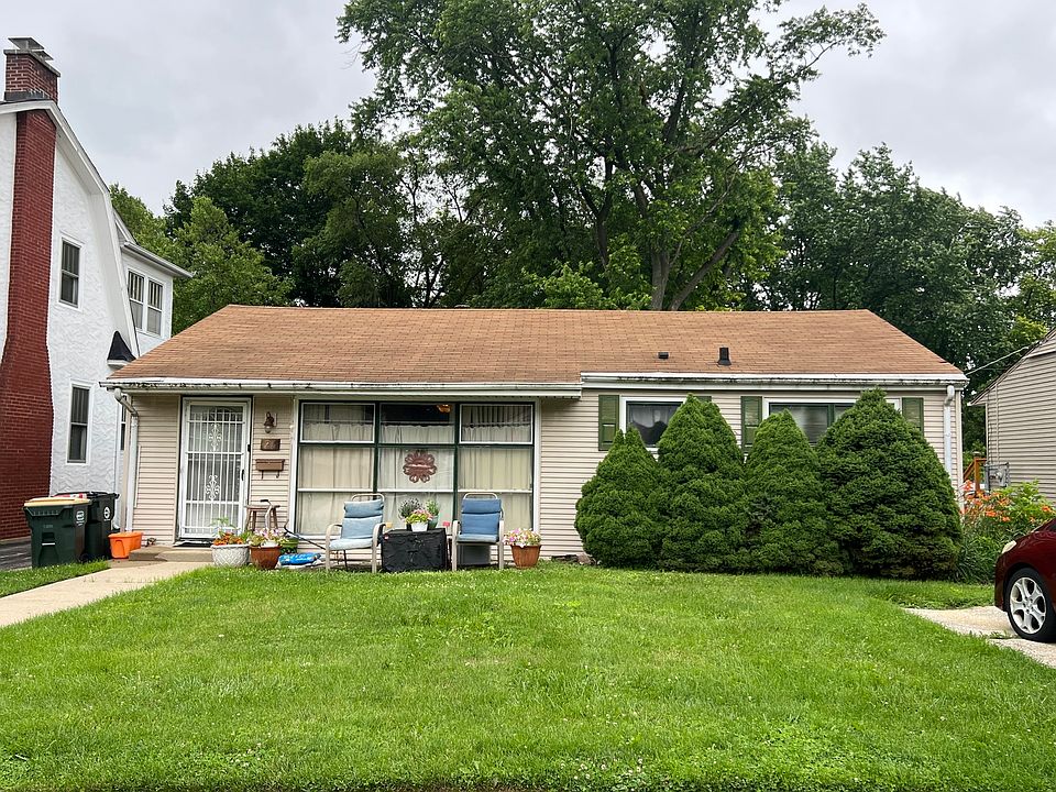1st image of 21 S Seymour Ave