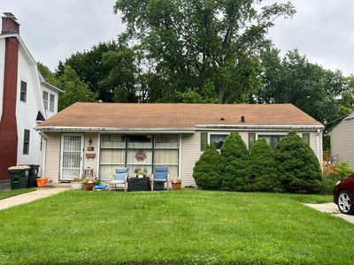 21 S Seymour Ave, Mundelein, IL, 60060