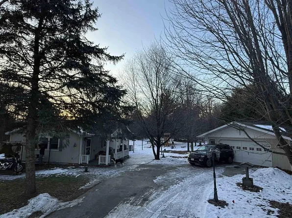 607 West WHISPERING CIRCLE, Redgranite, WI 54970