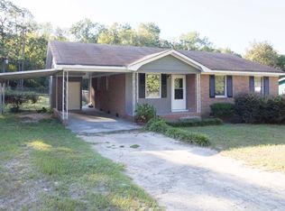2236 Windsor Dr, Cayce, SC 29033