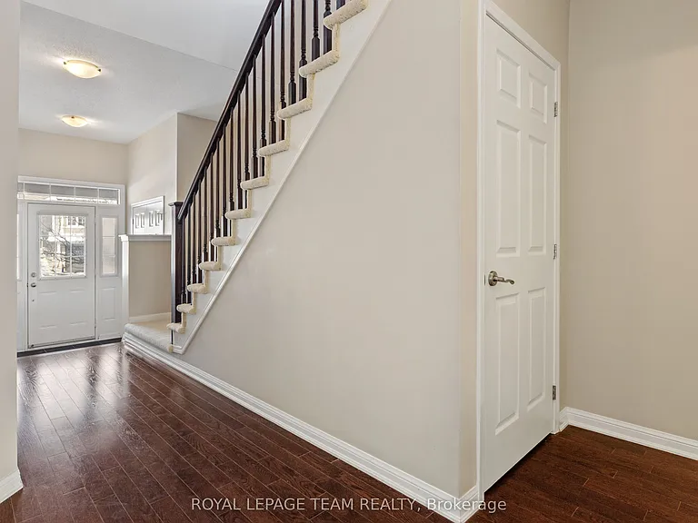 212 Huntsville Dr — Photo 20