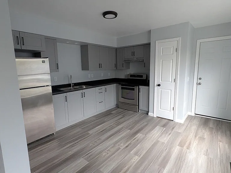 619 Shelton St #1 — Photo 3