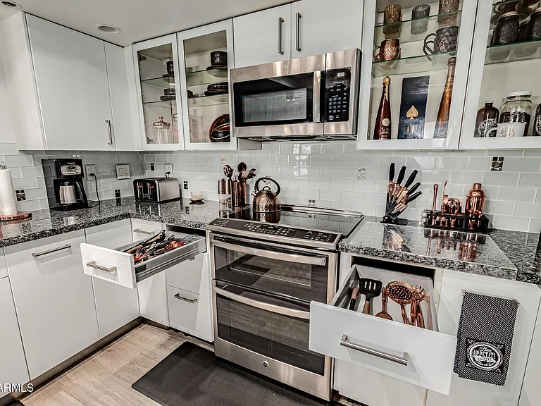 7970 E Camelback Rd #507 — Photo 5