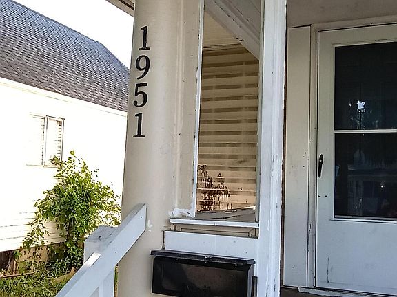 2nd image of 1951 Aberdeen Ave