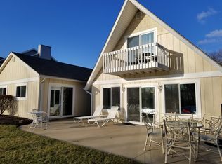 7955 E Cherokee Rd, Syracuse, IN 46567