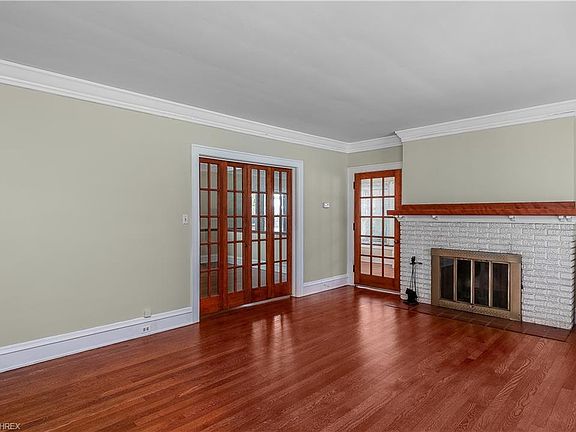 5th image of 2159 Chatfield Dr