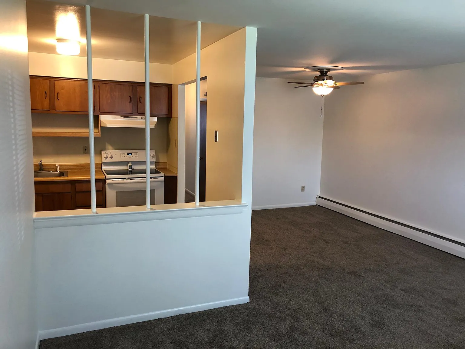 2 bed, 825 sqft, $1,795 — Photo 3
