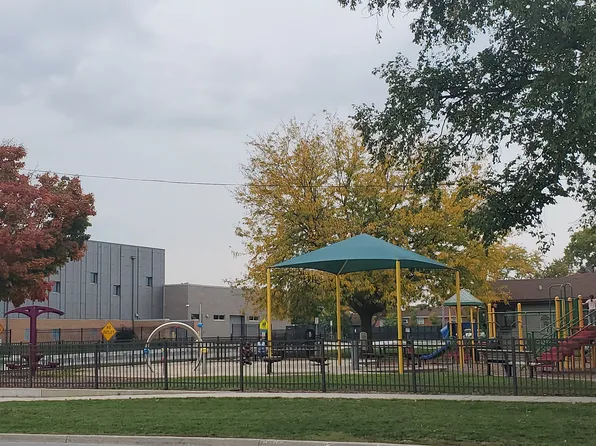 9451 Kelvin Ln APT 2884, Schiller Park, IL 60176