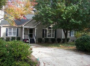 110 Carrousel Ln, Cary, NC 27513