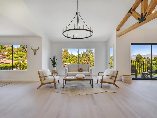 22287 Cass Ave, Woodland Hills, CA 91364