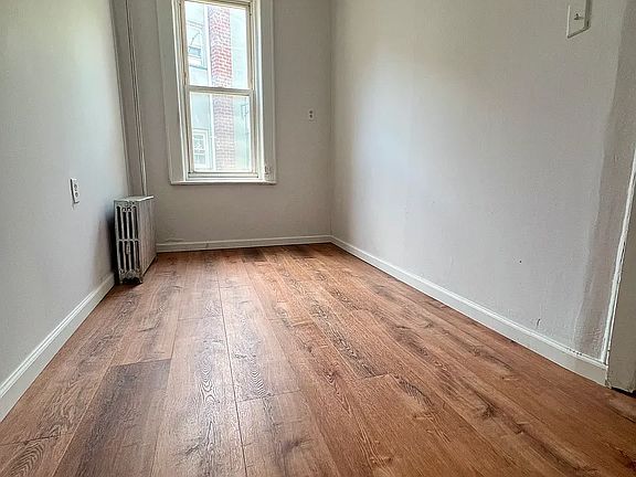 5th image of 18-36 26th Ave #2F