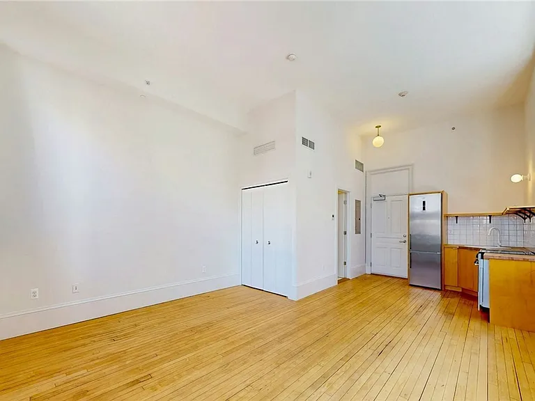 225 Weybosset St #4 — Photo 7