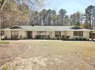 230 Patricia Ln, Fayetteville, GA 30214