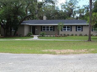 419 Gornto Lake Rd, Brandon, FL 33510