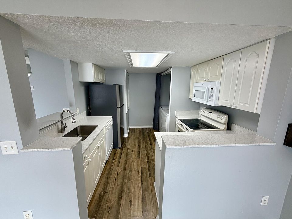 1st image of 538 Washington Palm Loop Unit A