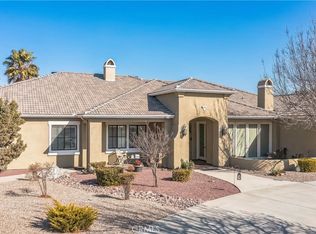 12018 Lamplighter Ln, Oak Hills, CA 92344