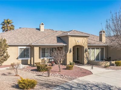 12018 Lamplighter Ln, Oak Hills, CA, 92344