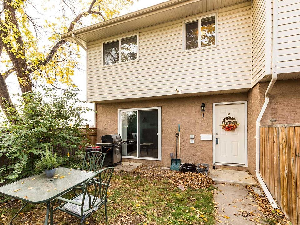 1st image of 1915 18th Ave N #1