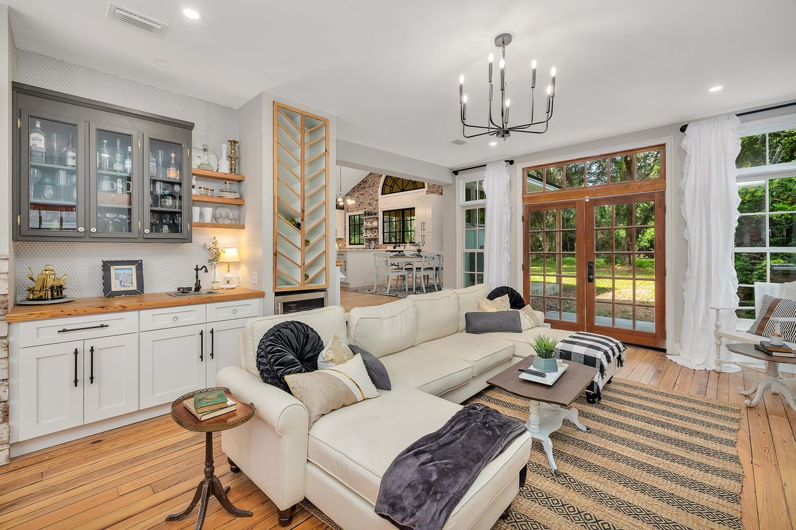 next background image