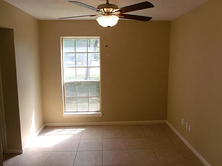 3515 Hidden Pines Dr — Photo 6